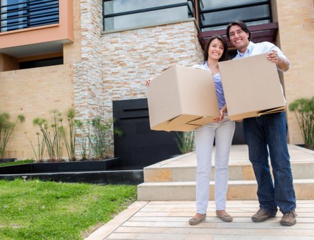 Efficient moving strategies and truck logistics in Elephant and Castle