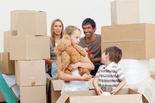 Stress-free moving tips and modern solutions in Elephant and Castle